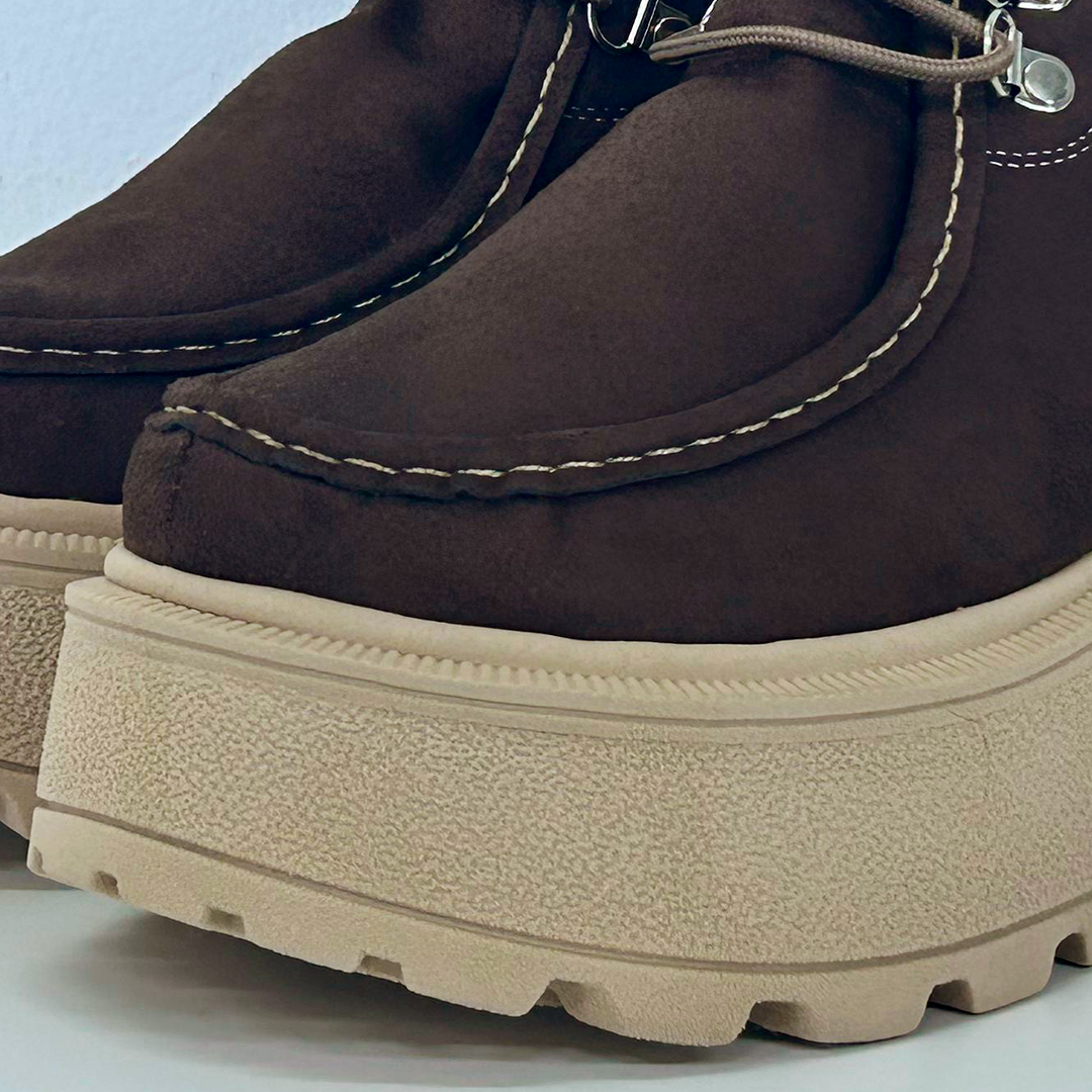 GAROTA BOTIN /MARRON