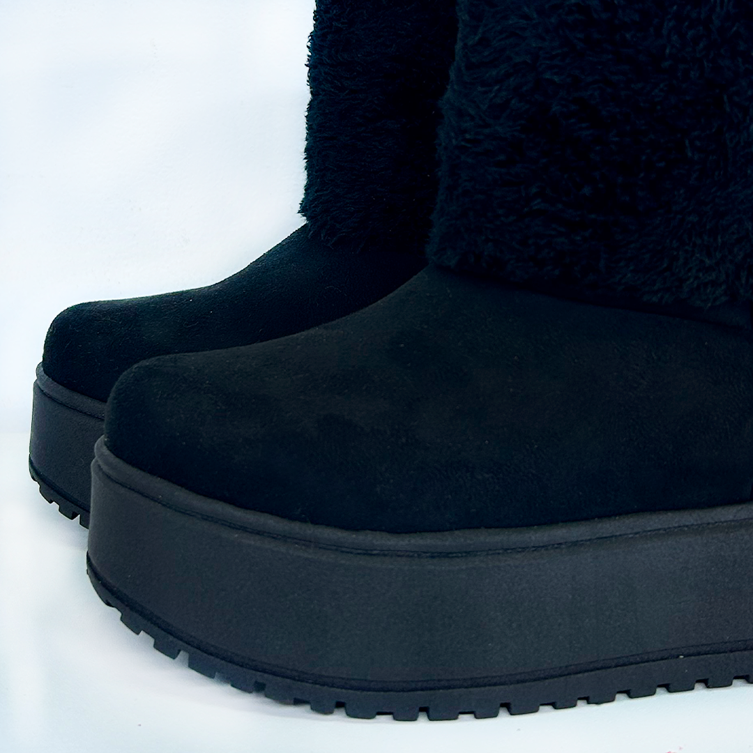 AMBAR NEGRO SUEDE CORTO*