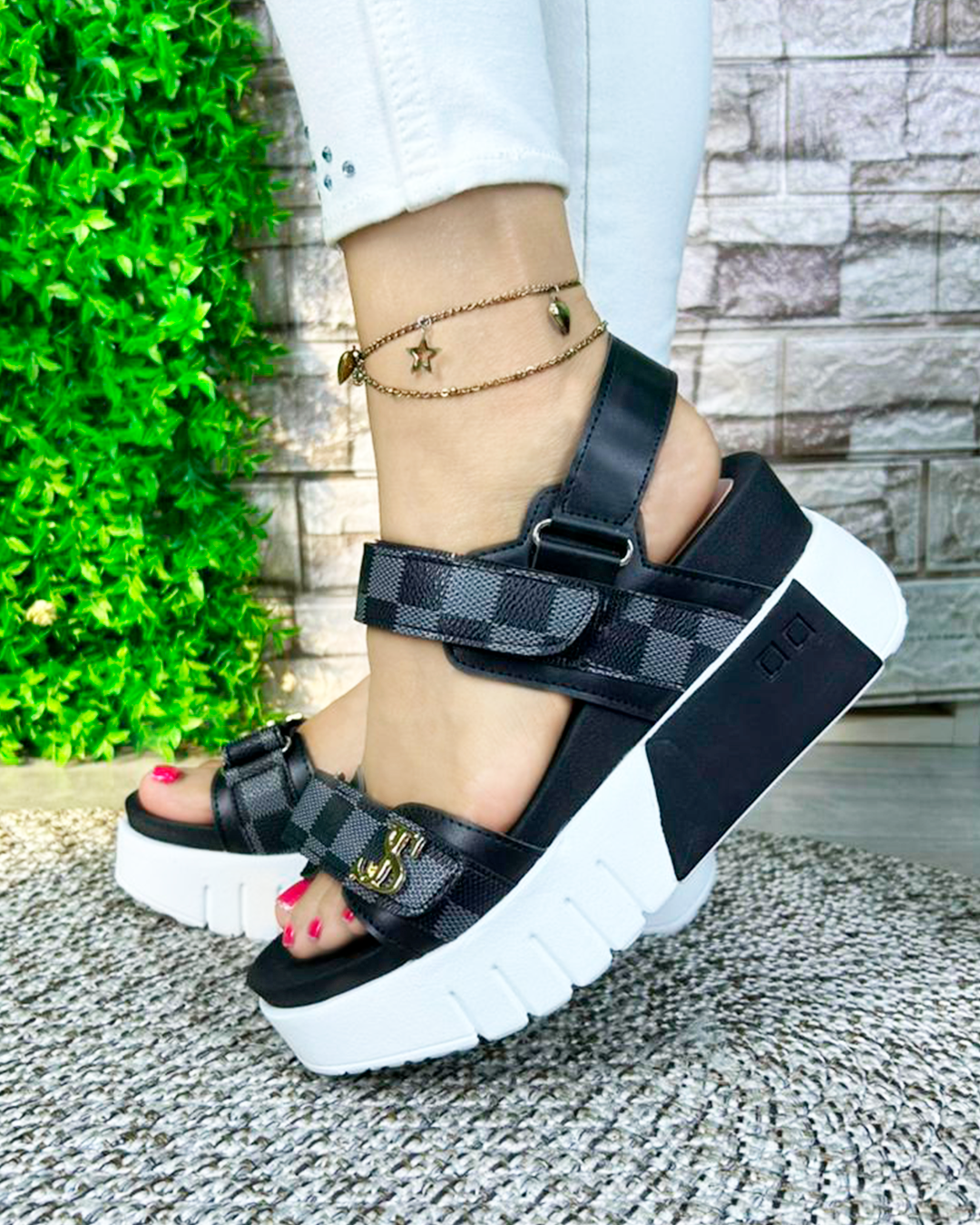 AYRA NEGRO AJE PLOMO*