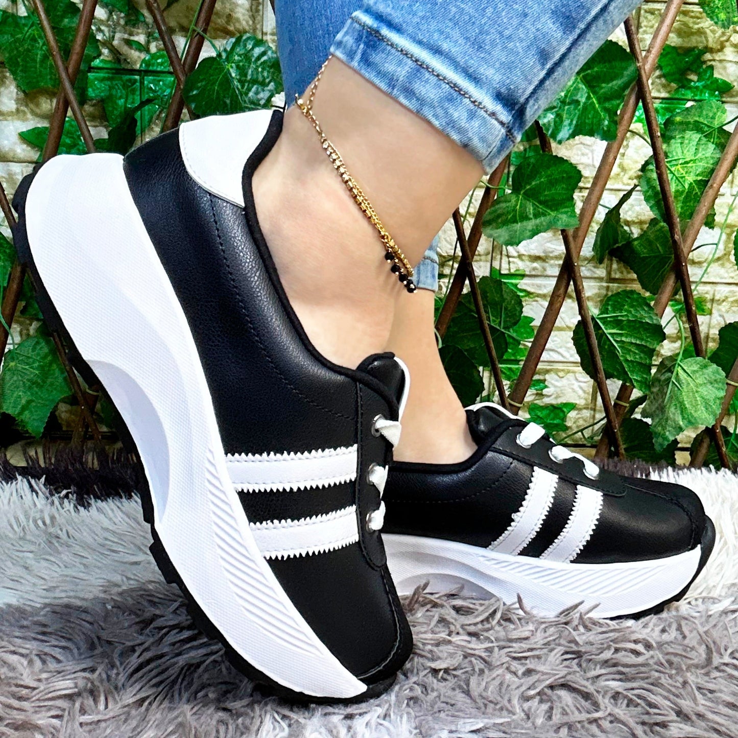 ARIA NEGRO BLANCO_