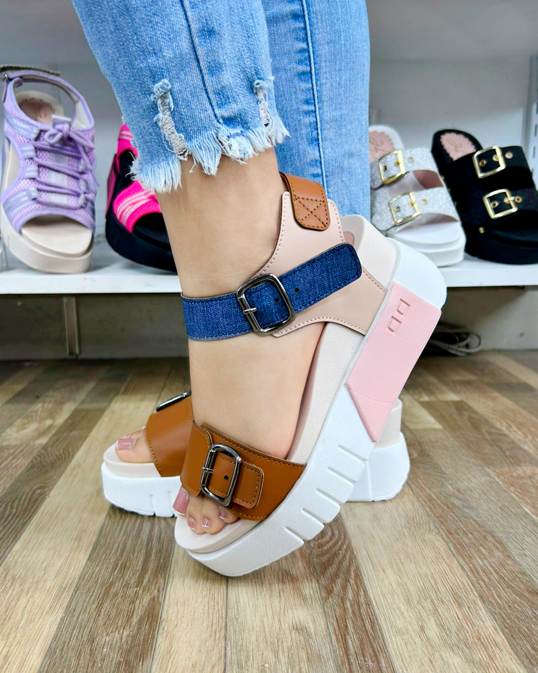 BRUNELA CARAMELO JEANS*