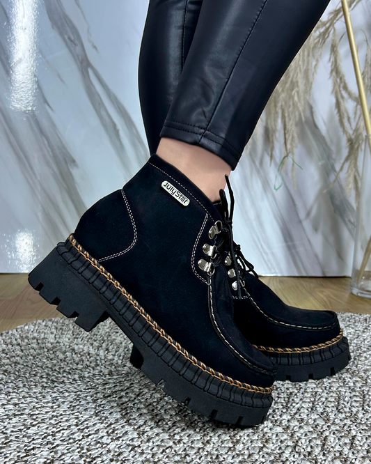 GAROTA BOTIN 2.0 NEGRO SUEDE!