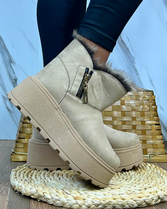LIZARA BEIGE SUEDE*