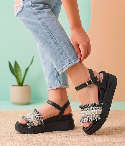 ZOE SANDALIA NEGRO PERLA*