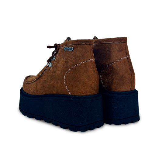 GAROTA BOTIN /CAMELL