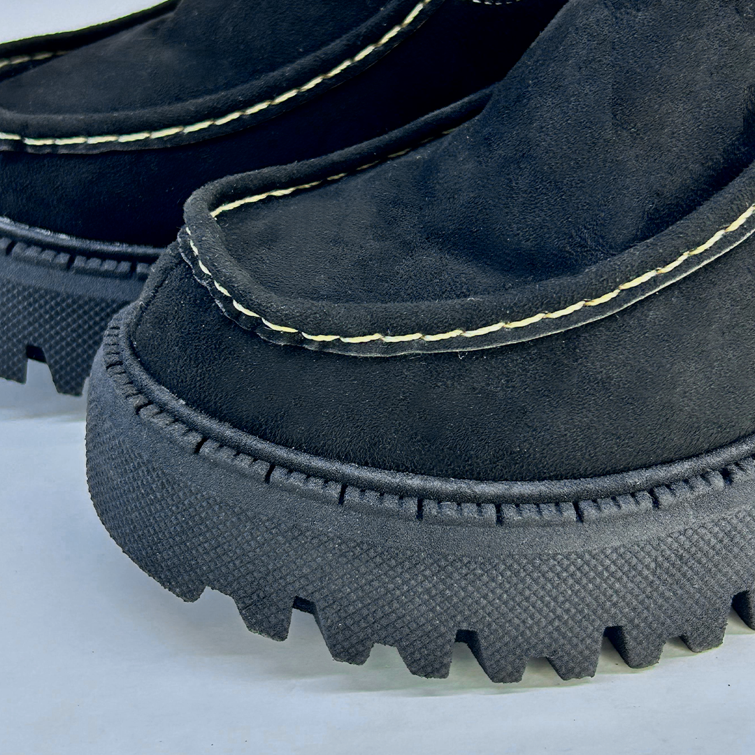 GAROTA NEGRO SUEDE!