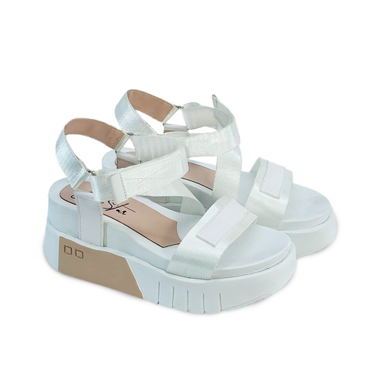MIA BLANCO*