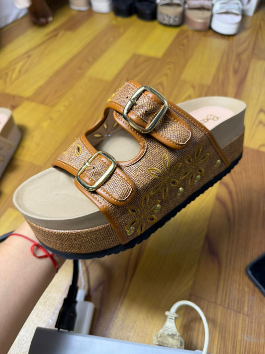 AISHA BORDADO CAMELL*