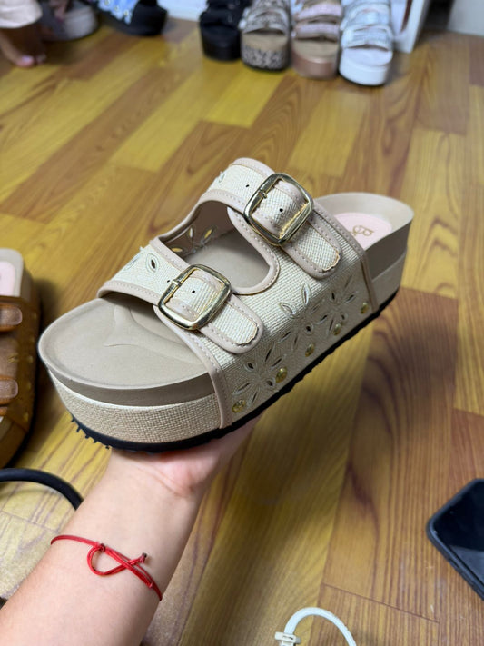 AISHA BORDADO BEIGE*